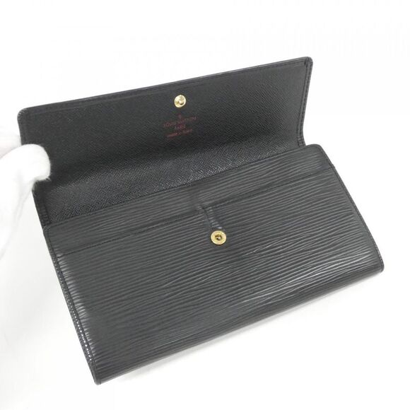 Louis Vuitton Epi Long Wallet - Picture 6 of 9